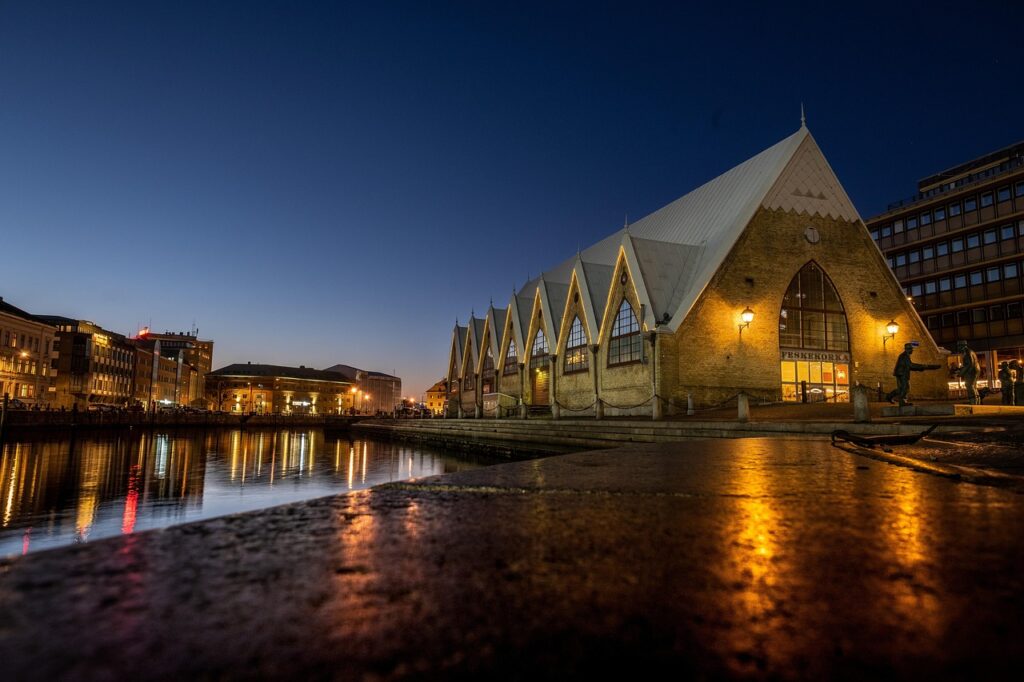 feskekorka church indoor fish market 7321730